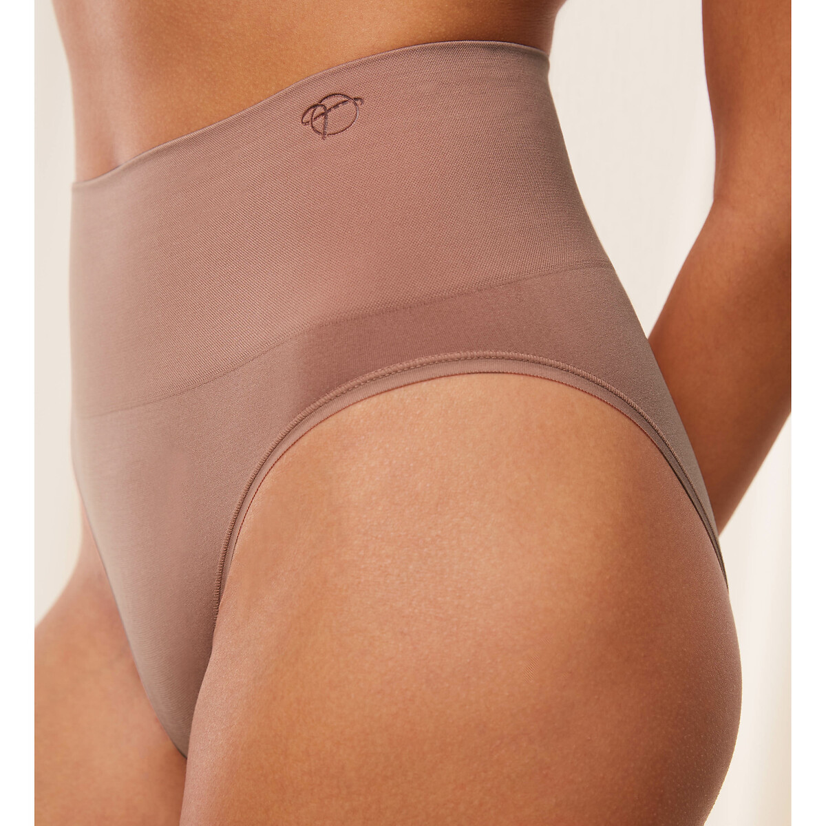 TRIUNFO<br>Maxi slip Soft Sculpt
