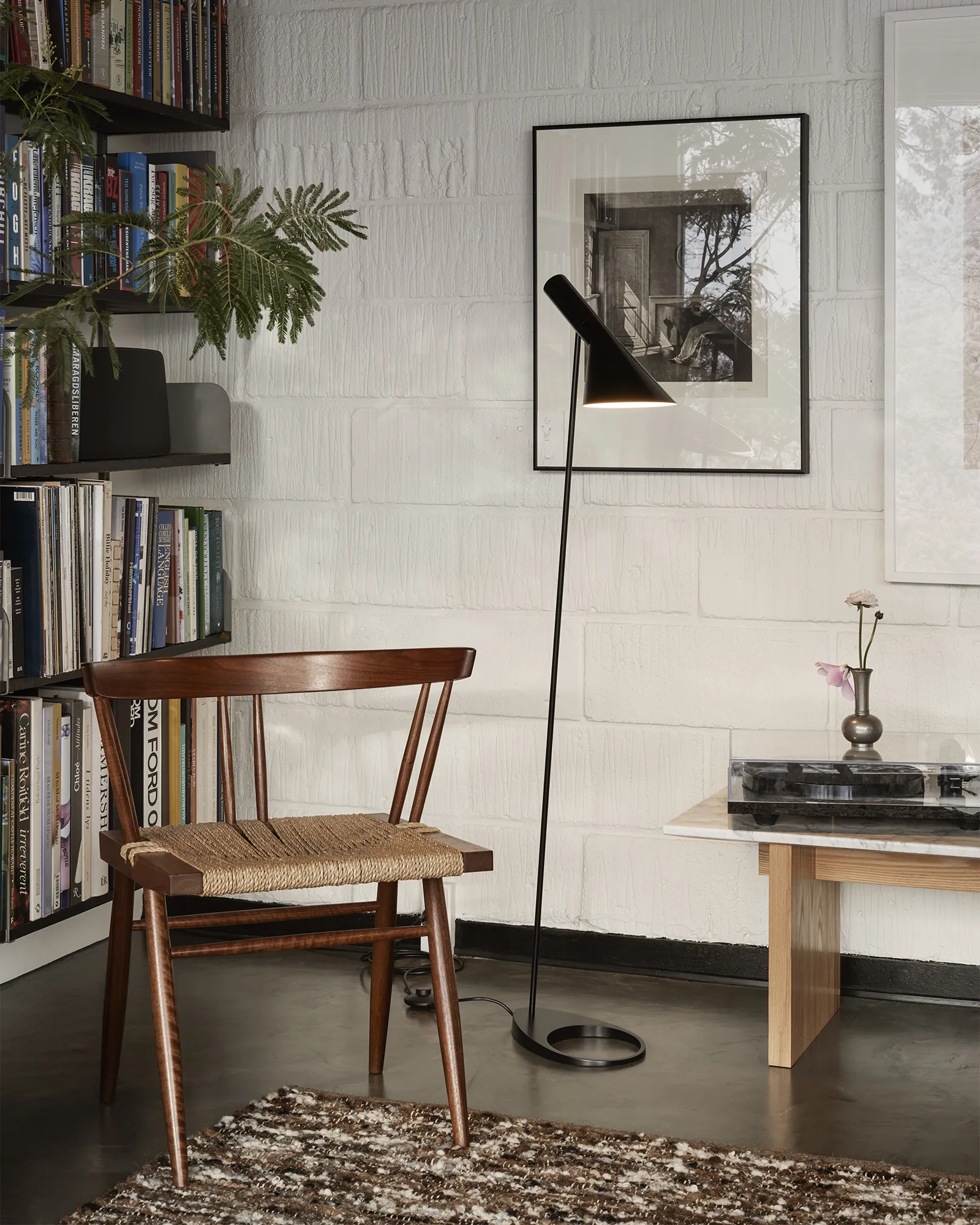 Louis Poulsen AJ Floor Lamp - Universal Plug