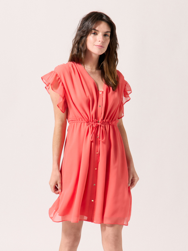 Robe courte cintrée