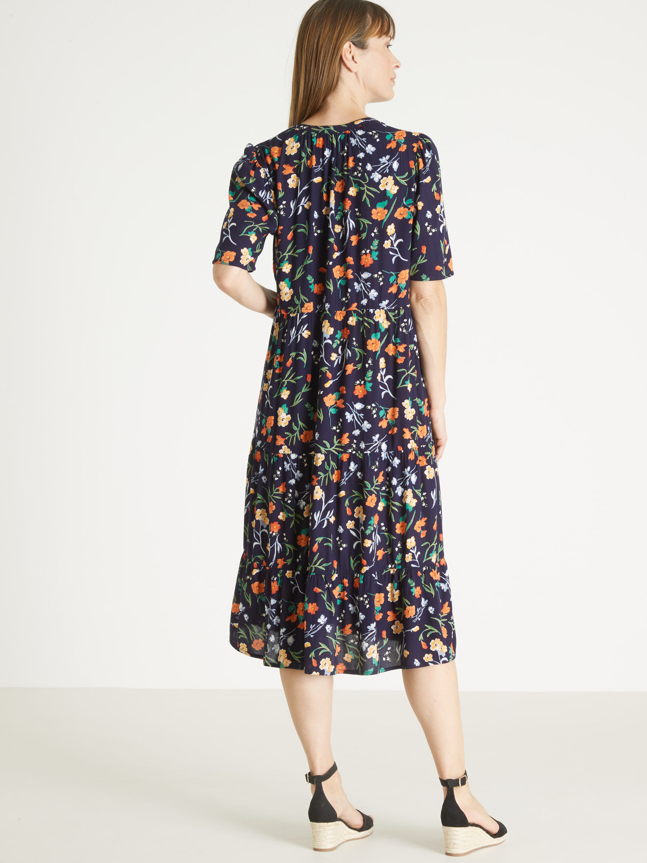 Robe longue à volants