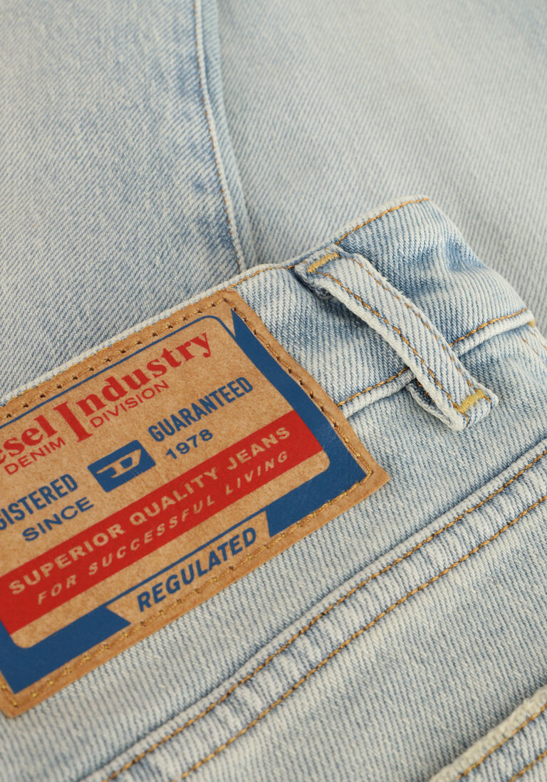 DIESEL lichtblauwe diesel flared jeans 2003 d-escription