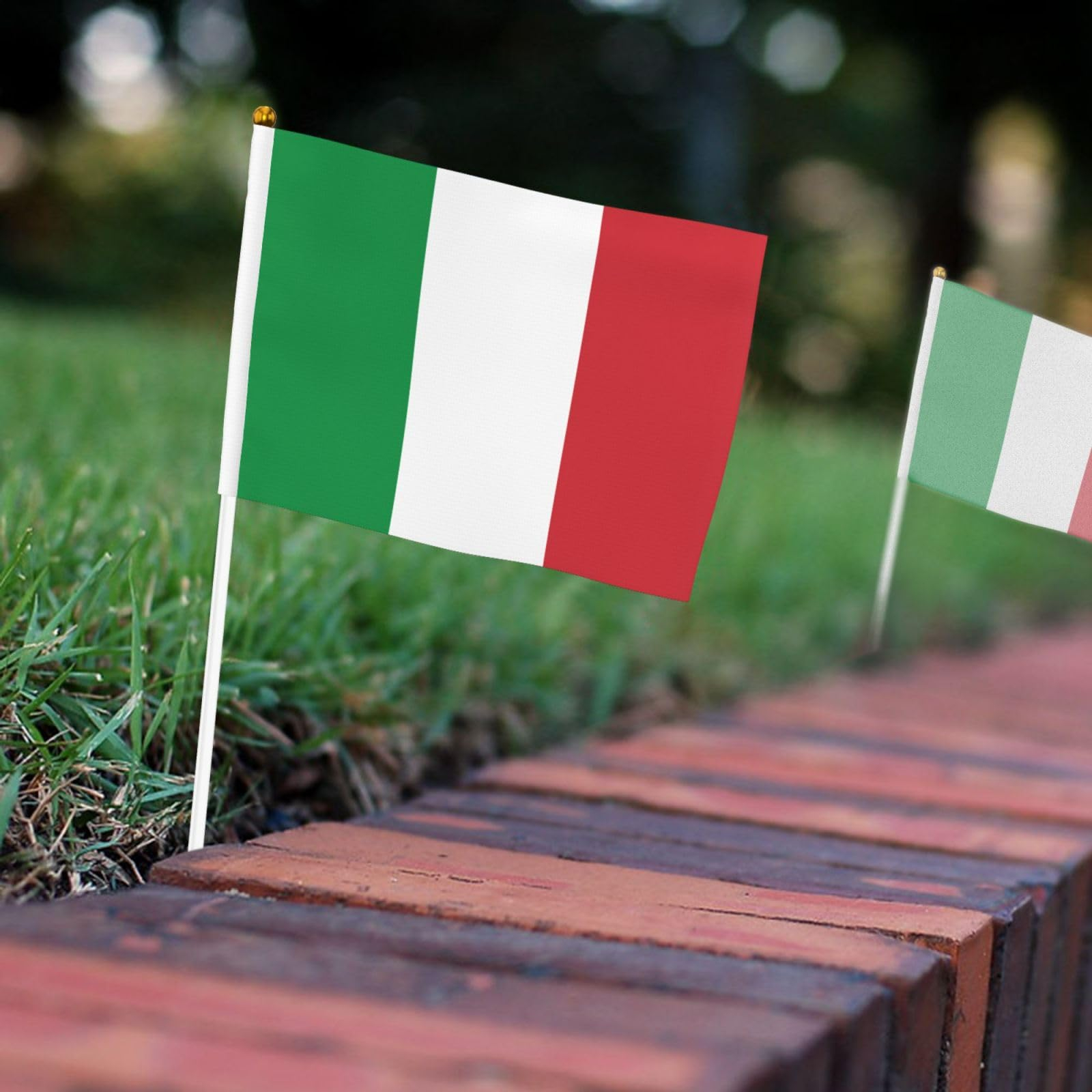 (30er Set) 30x20cm Italienische Flagge Fussball EM Party Deko Banner Hand Stabfahne - Italien