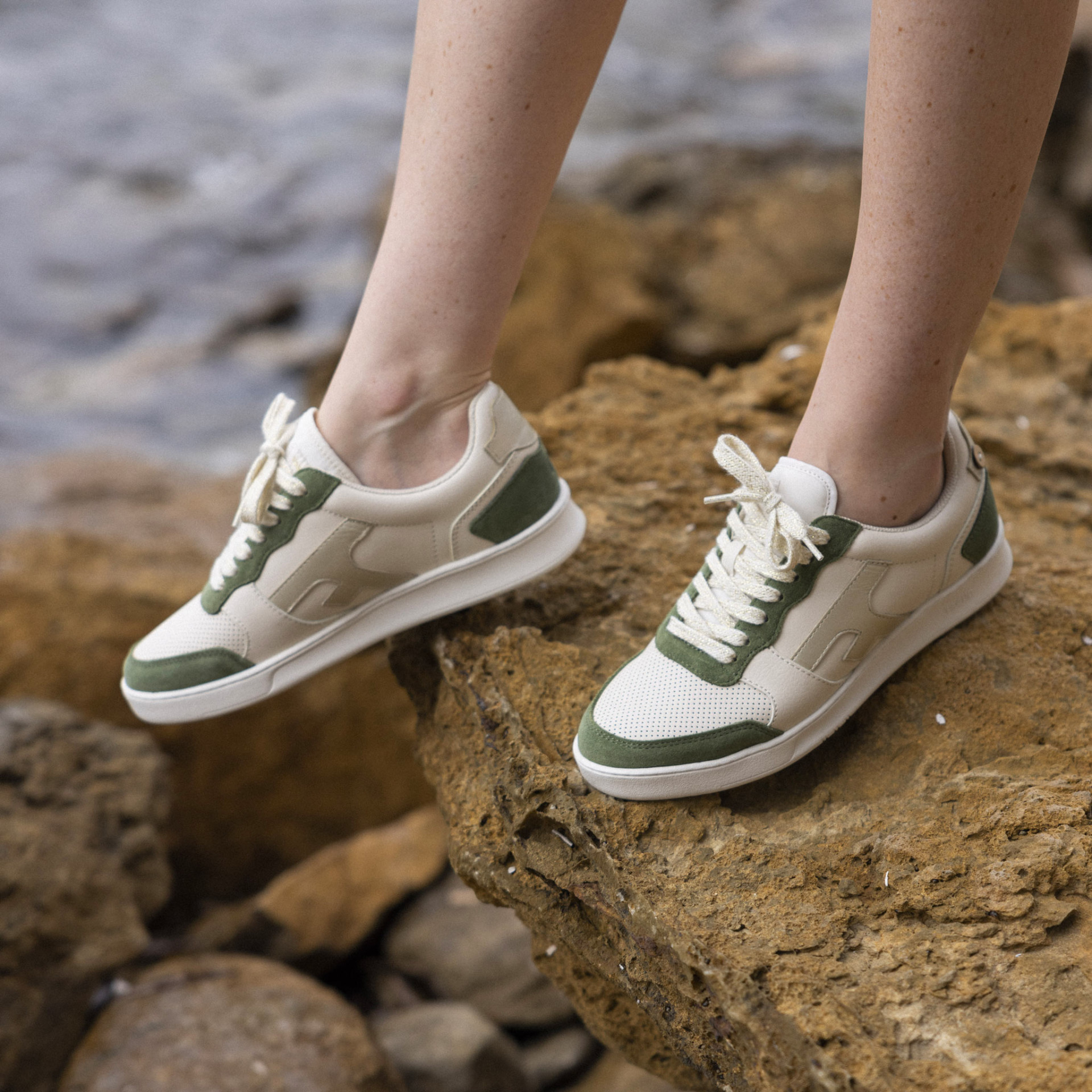 Baskets écrue & kaki cuir et suède - modèle Hazel