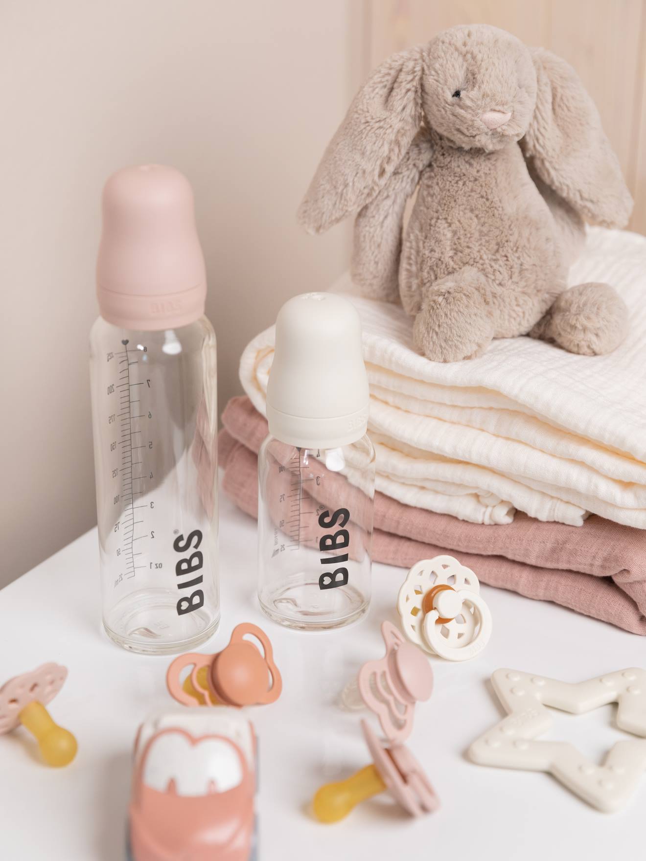 Mamadeira de vidro branca BIBS de 225ml
