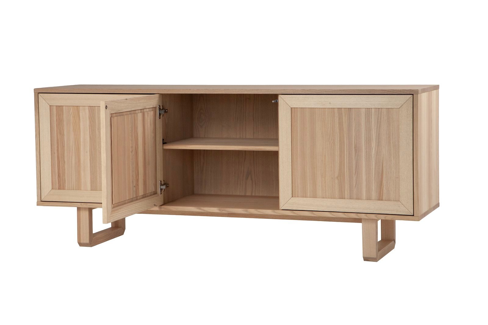 Woodcraft skjenk Hvitoljet heltre ask med 3 dører i tre og ben nummer 6