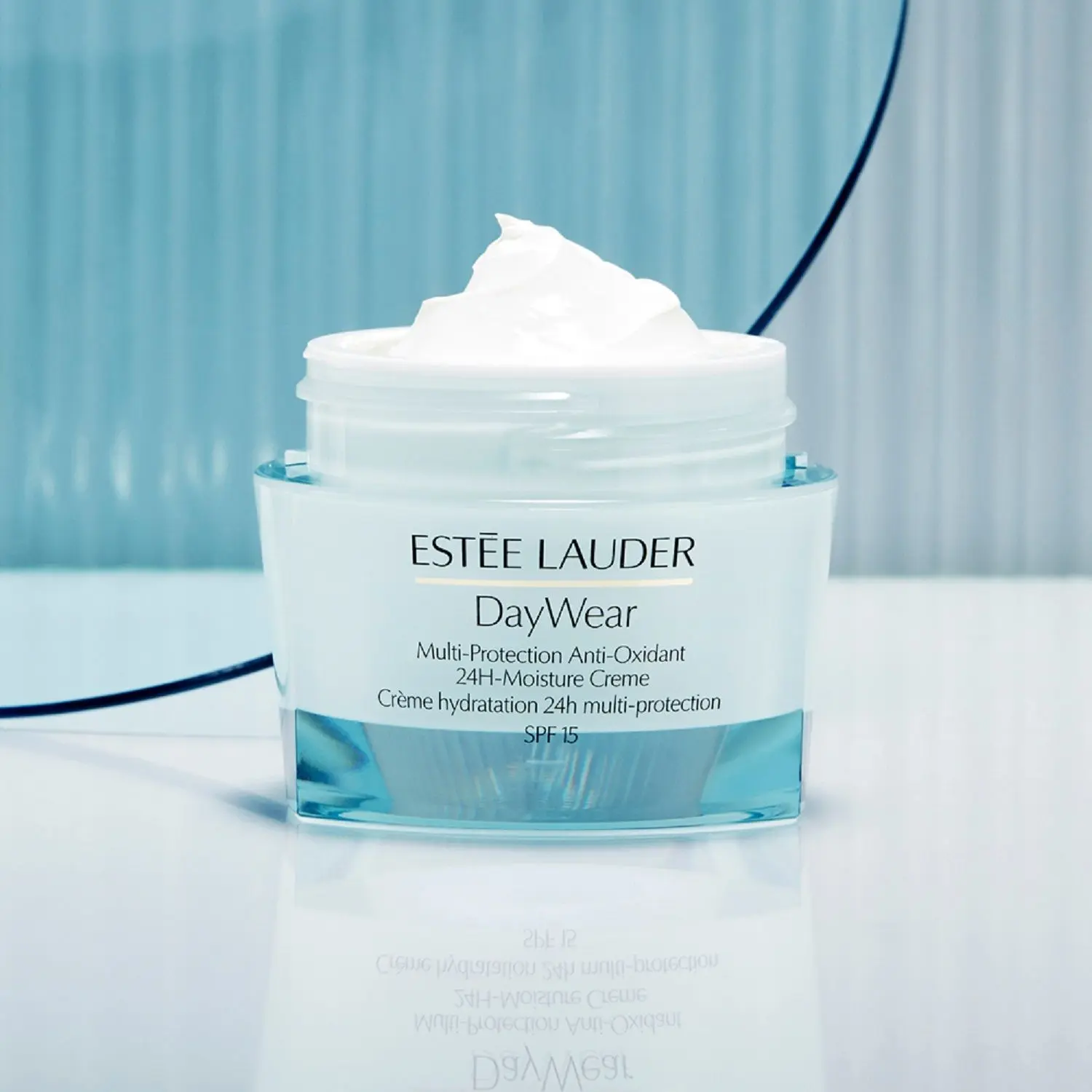 Estée Lauder - DayWear- Soin expert multi-protection SPF 15- Peaux sèches Crème hydratante- Hydratant et nourrissant