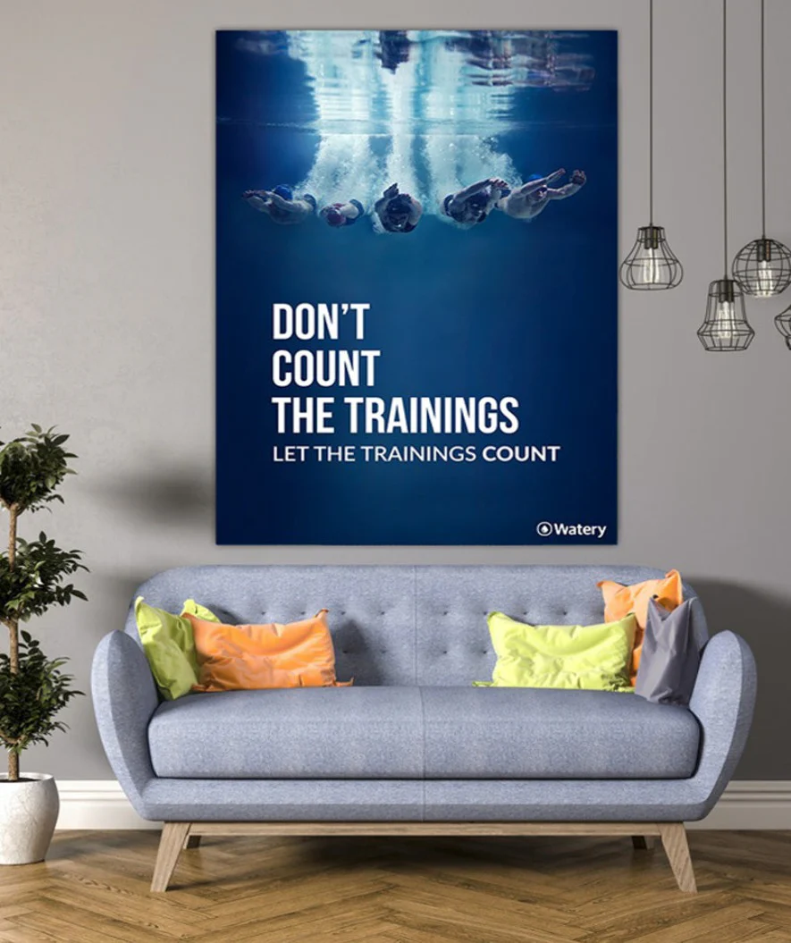 Watery svømmeplakat - Let The Trainings Count