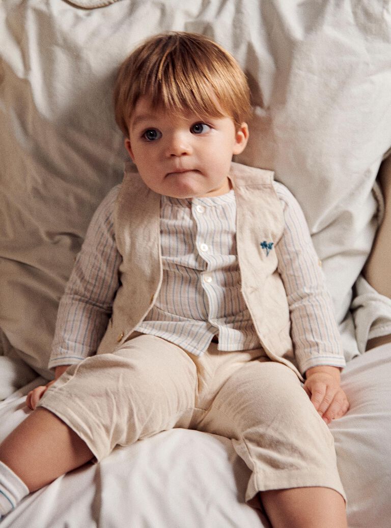 Veste beige sans manches en lin