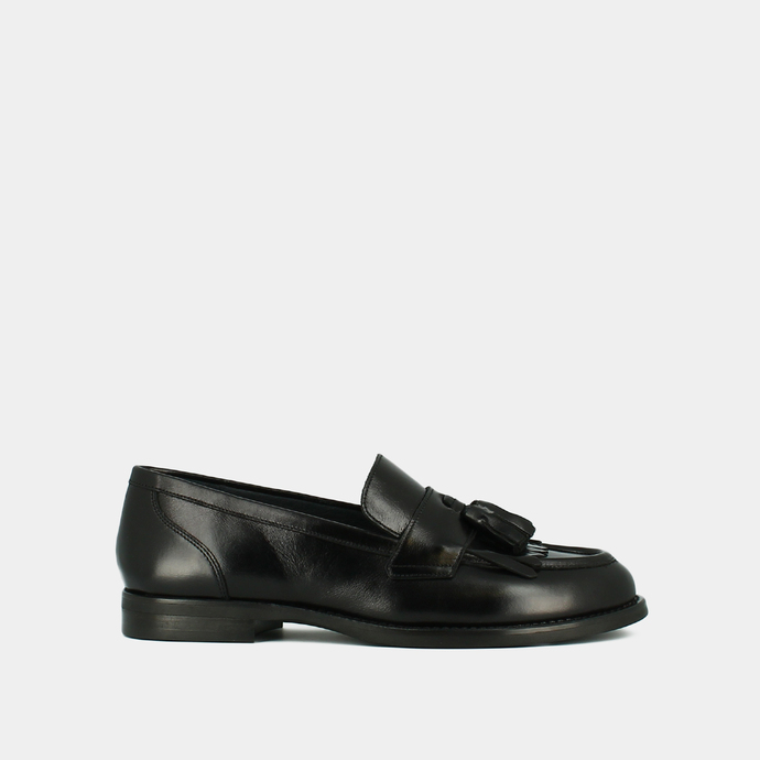 Mocassins à talons plats et pompons  en cuir noir