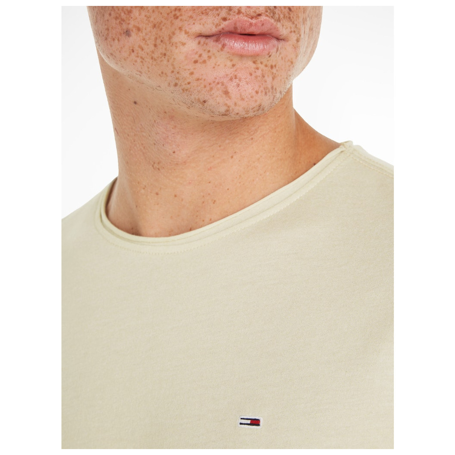 Tommy Jeans ! TJM XSLIM JASPE C NECK EXT