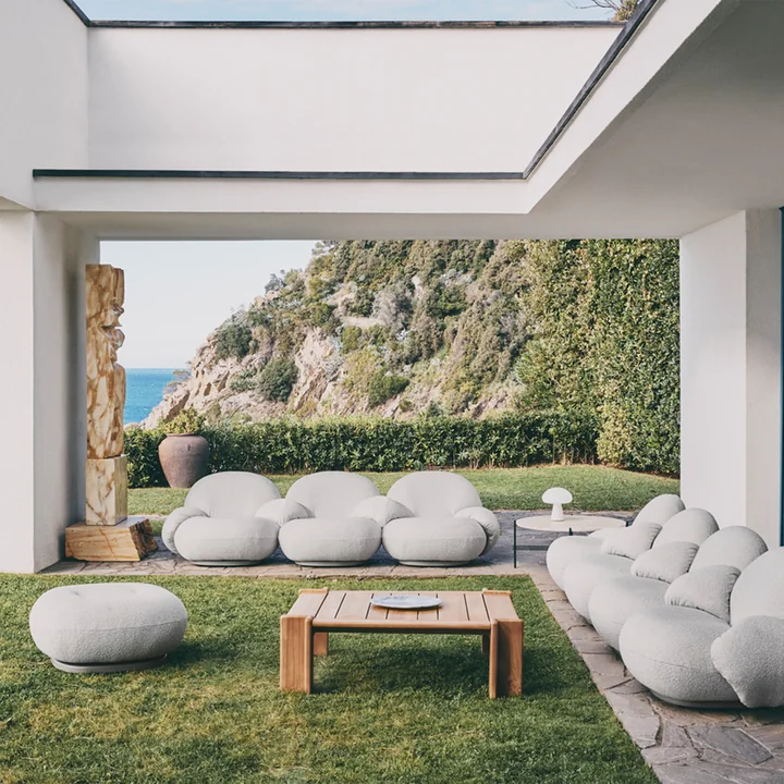 Gubi - Pacha Outdoor Sofa, 3-Sitzer, Libera Dedar (003, Standard)