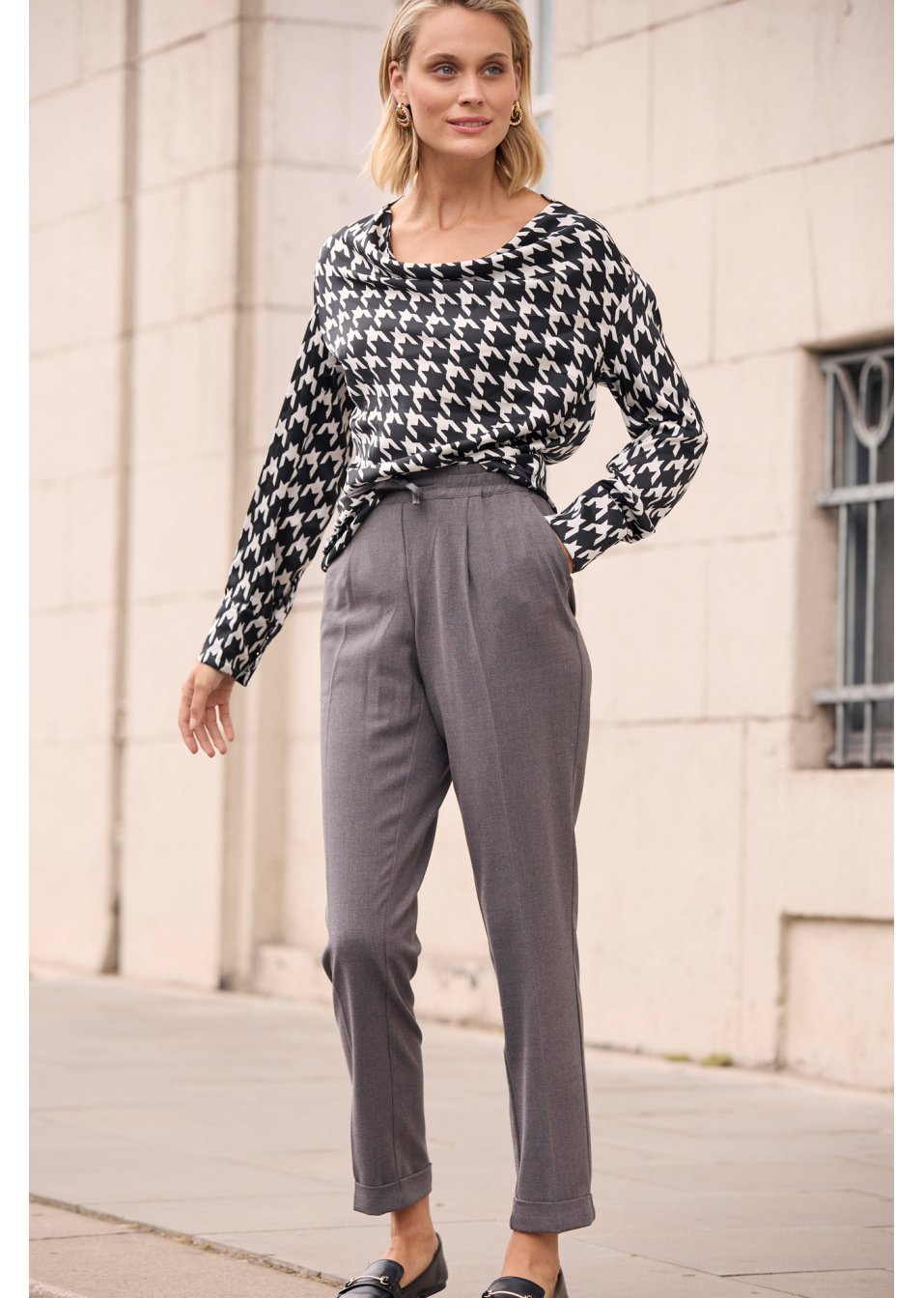 Tunique-blouse avec col bénitier