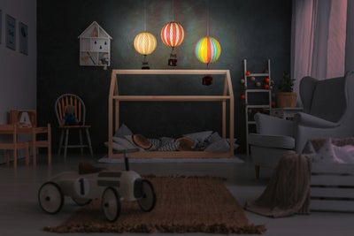 Authentic Models Luftballong Travels Light LED Lys, Lyseblå