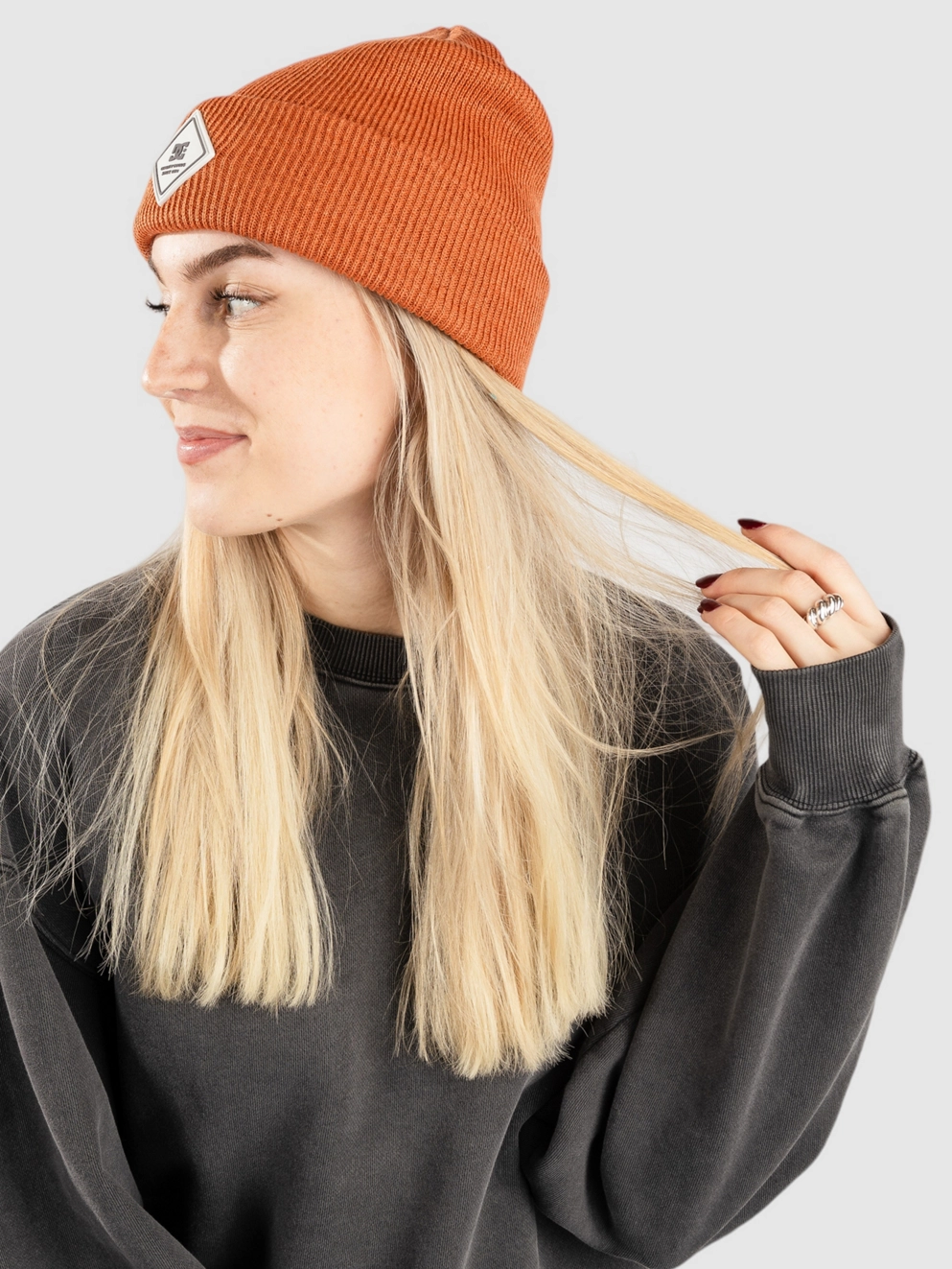DC Label Beanie auburn