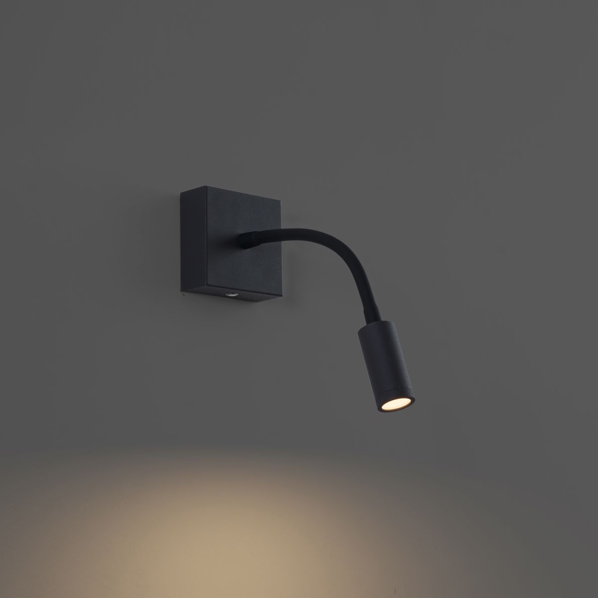Moderne wandlamp zwart incl. LED dimbaar oplaadbaar - Harper
