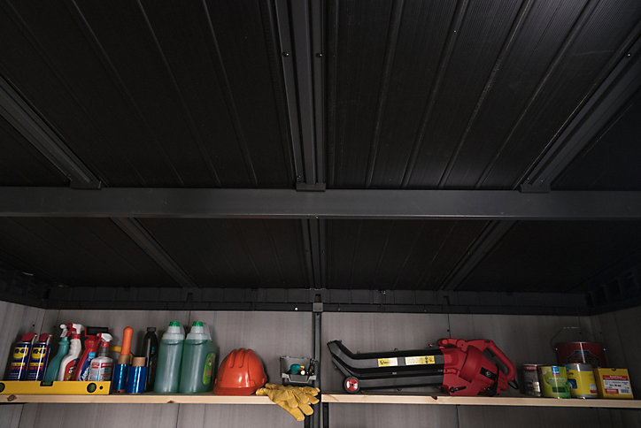 Abri de jardin + plancher Keter Artisan 97 en résine coloris gris ép.20 mm surface extérieure 6 m²