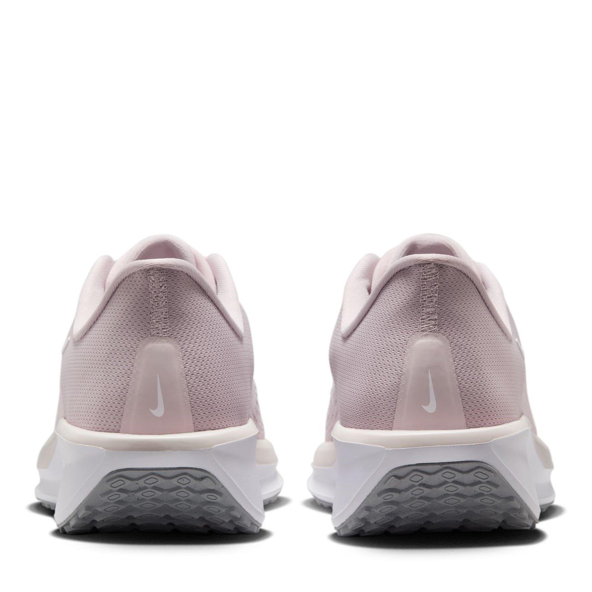 Nike Quest 6 Womens Road Running Shoes