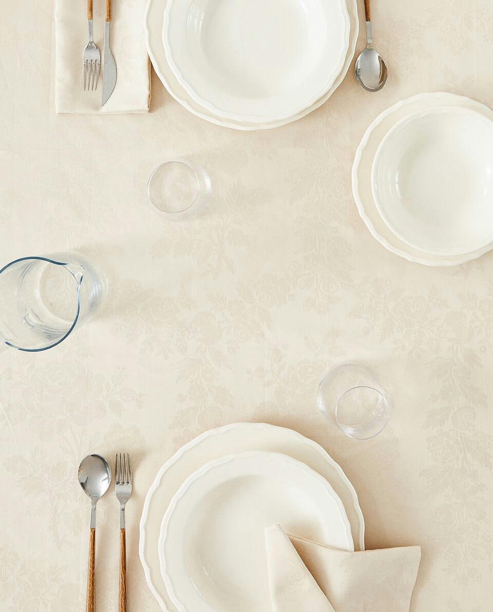 TOALHA DE MESA FLORAL JACQUARD