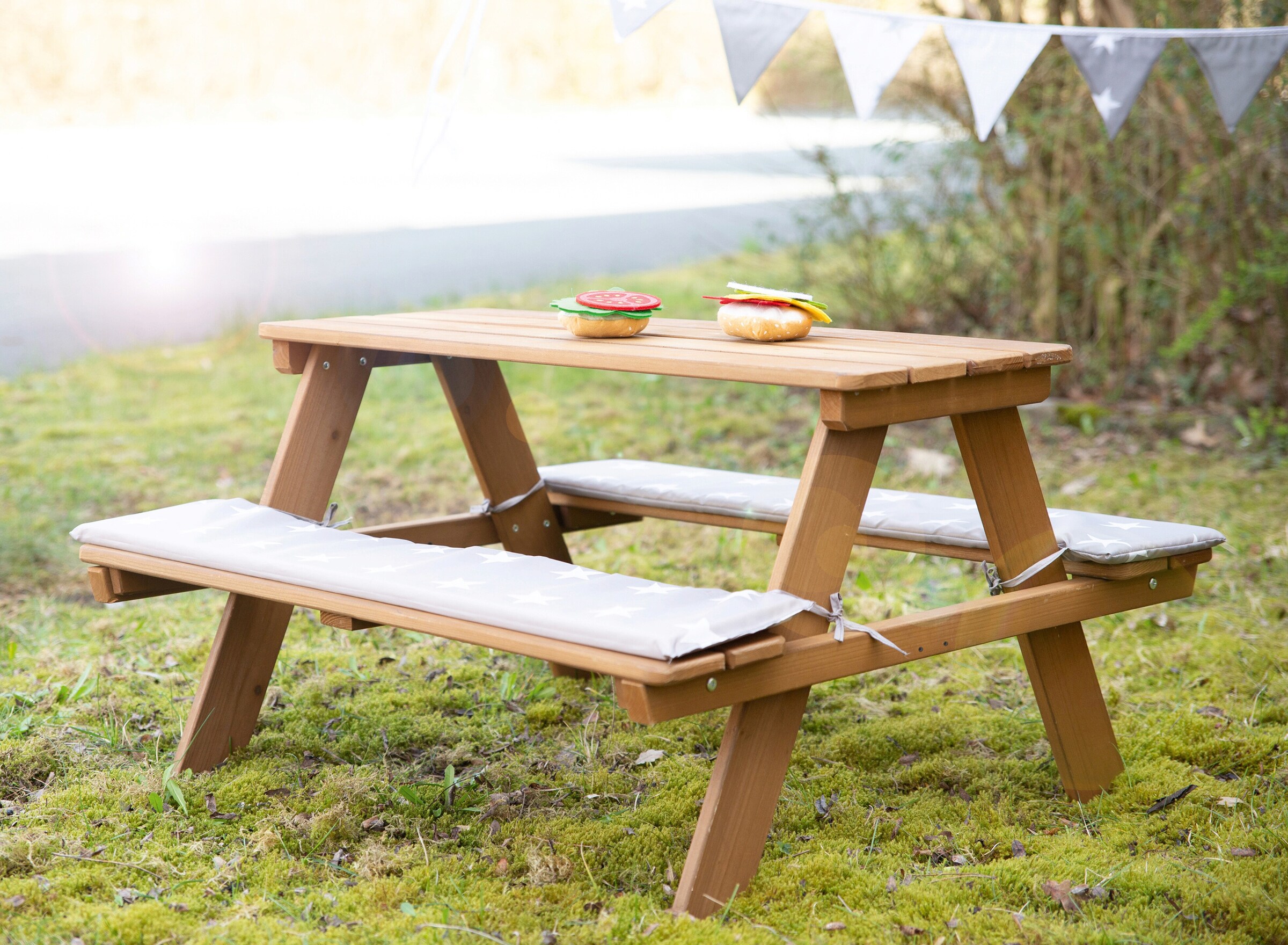 roba Kindersitzgarnitur Outdoor + in teak mit Bankkissen Little Stars