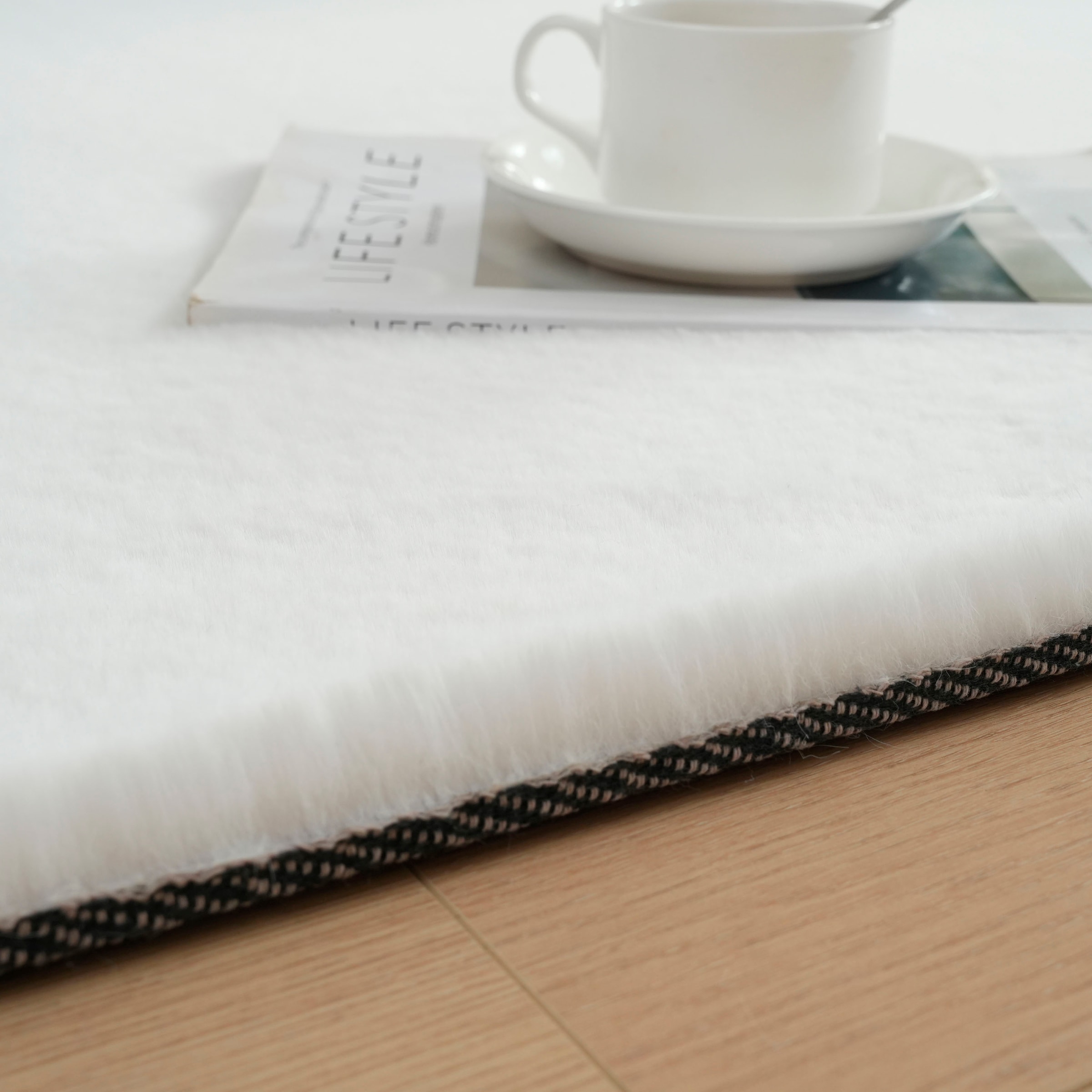 Bruno Banani Fellteppich »Rabbit 2, Kunstfell Teppich, Modern« rechteckig 25 mm Höhe Kaninchenfell-Haptik, sehr weich, Wohnzimmer, Schlafzimmer, Esszimmer