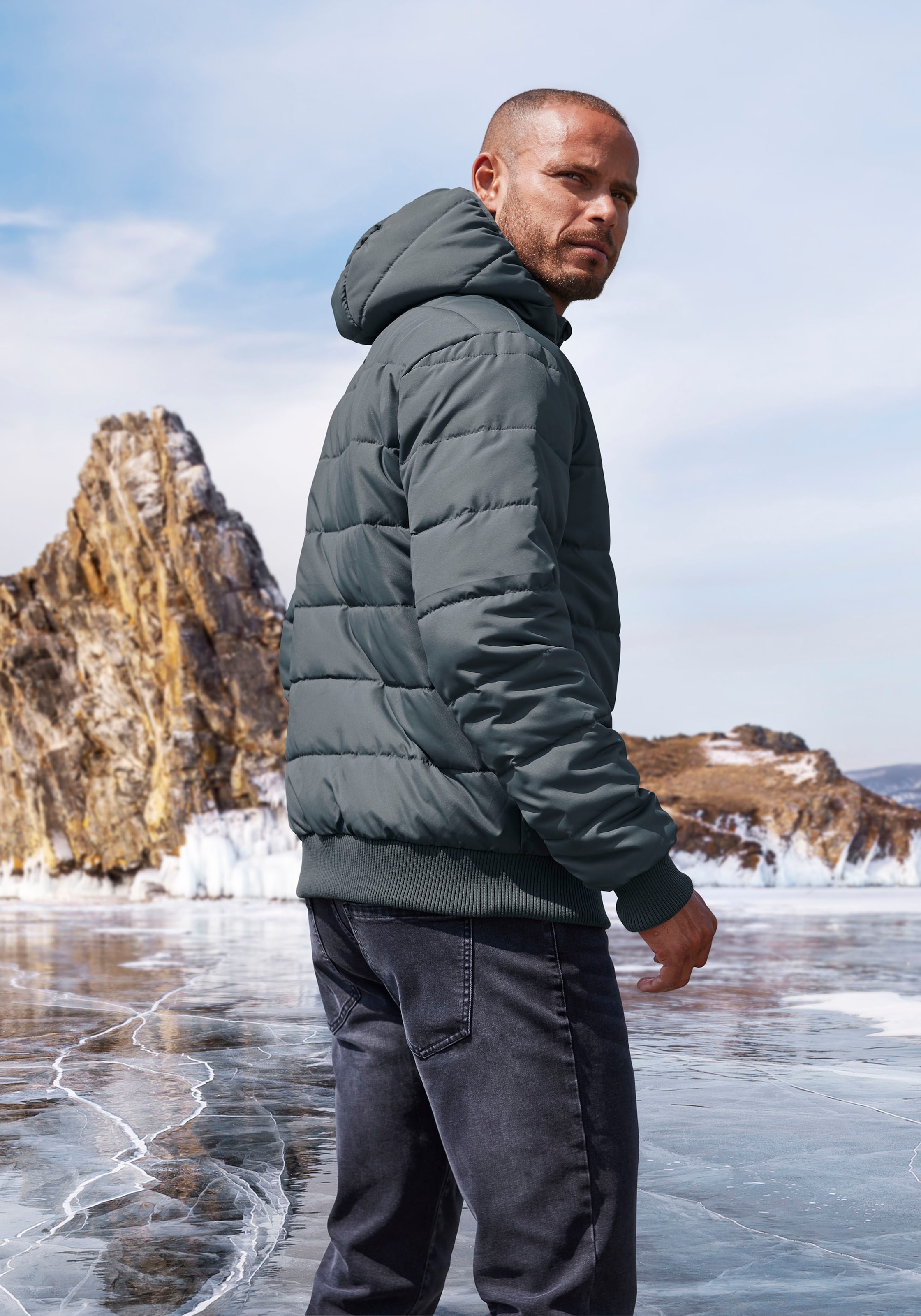 John Devin Steppjacke mit Kapuze Outdoorjacke mit Strickbündchen