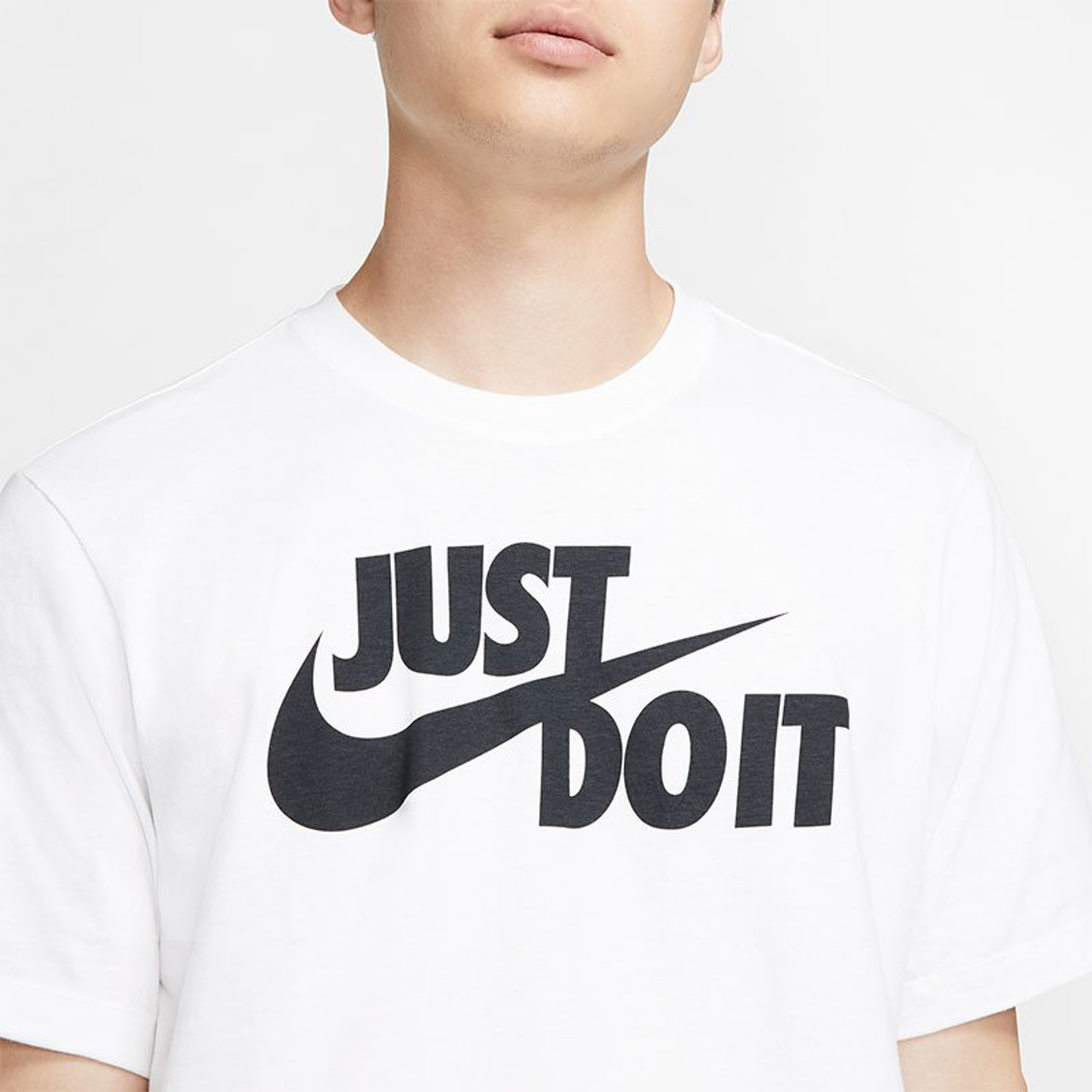 Nike Sportswear Club Just Do It Tee