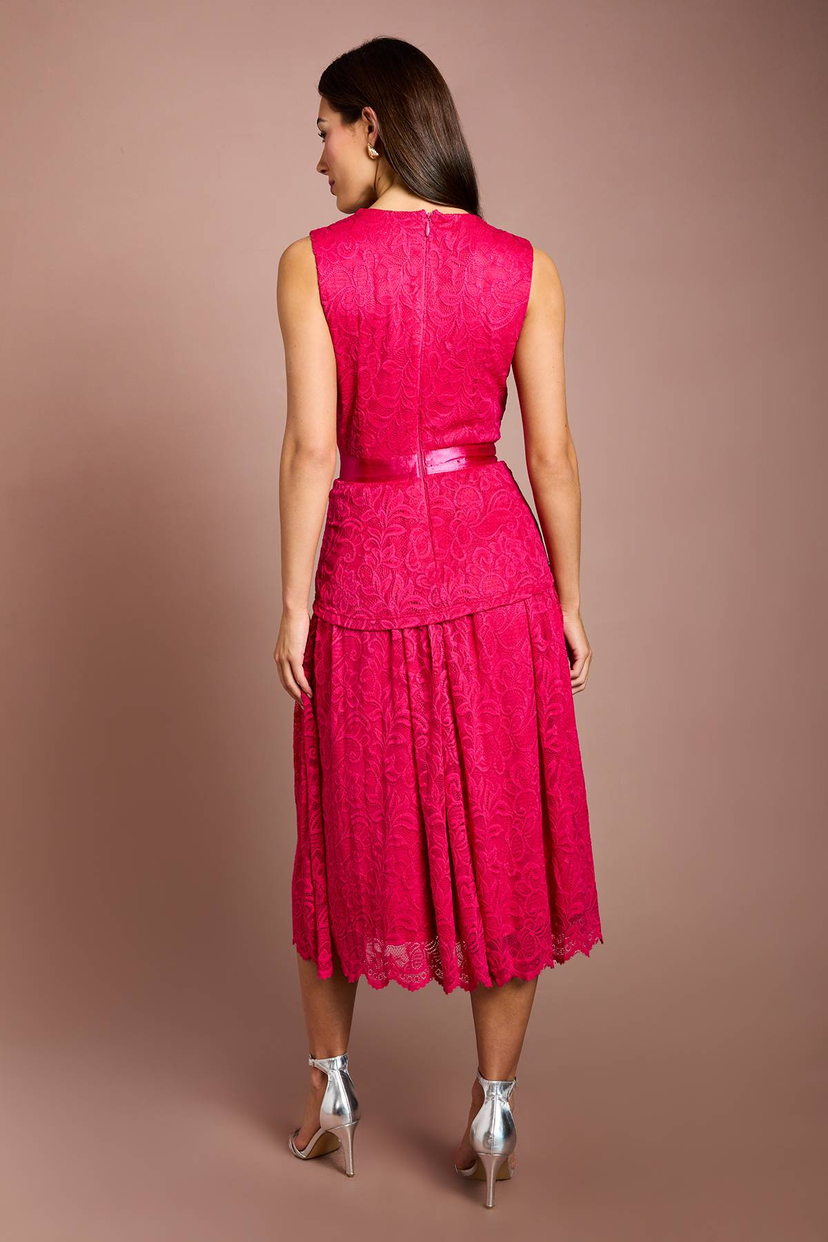 Coast Robe En Dentelle Avec Détail Péplum