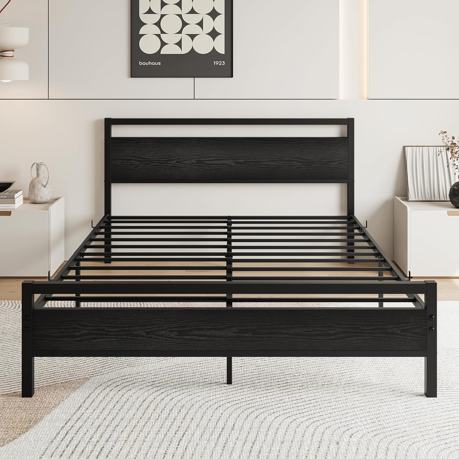 HOJINLINERO Kingsize-Bettgestell mit Kopfteil aus Holz, schwarzes Metallbettrahmen, Kingsize-Basis, solide Plattform-Metalllattenstütze und Stauraum unter dem Bett, Schlafzimmermöbel für Erwachsene,