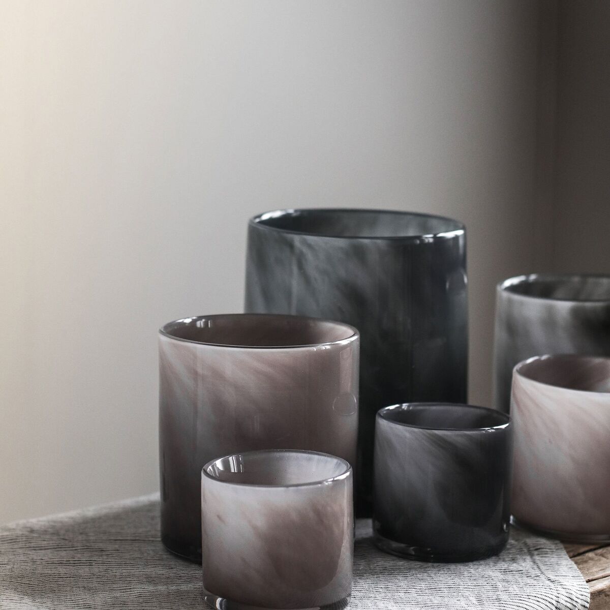 Lyric telysglass, purple grey, medium