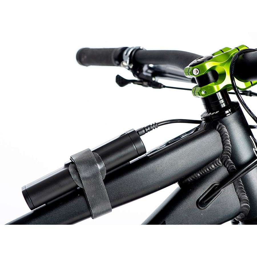 Gloworm XSV 2.0 3600 Lumen Koplamp Zwart