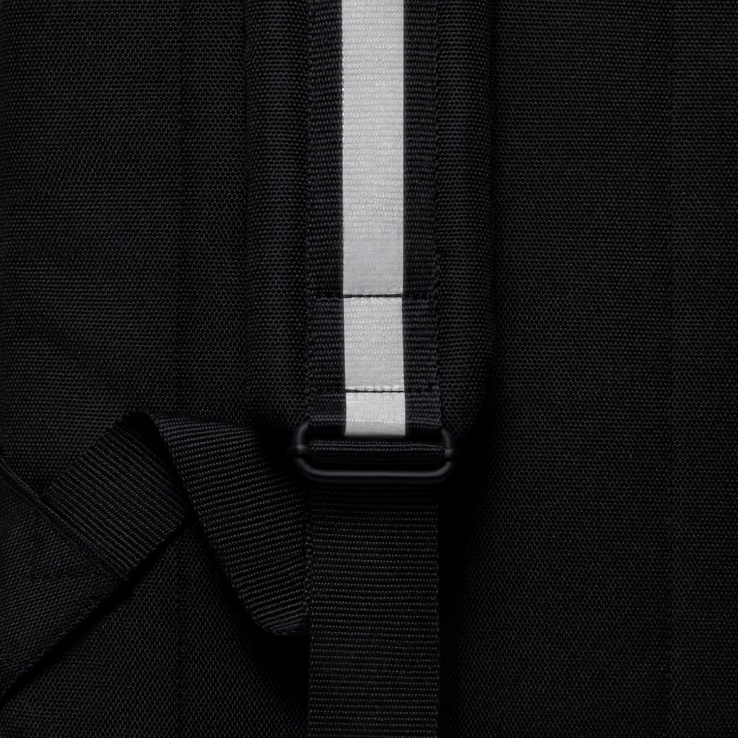 Ucon Acrobatics Jannik Medium Aloe Sand black
