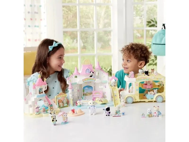 Sylvanian Families Børnehave Sandkasse & Badebassin