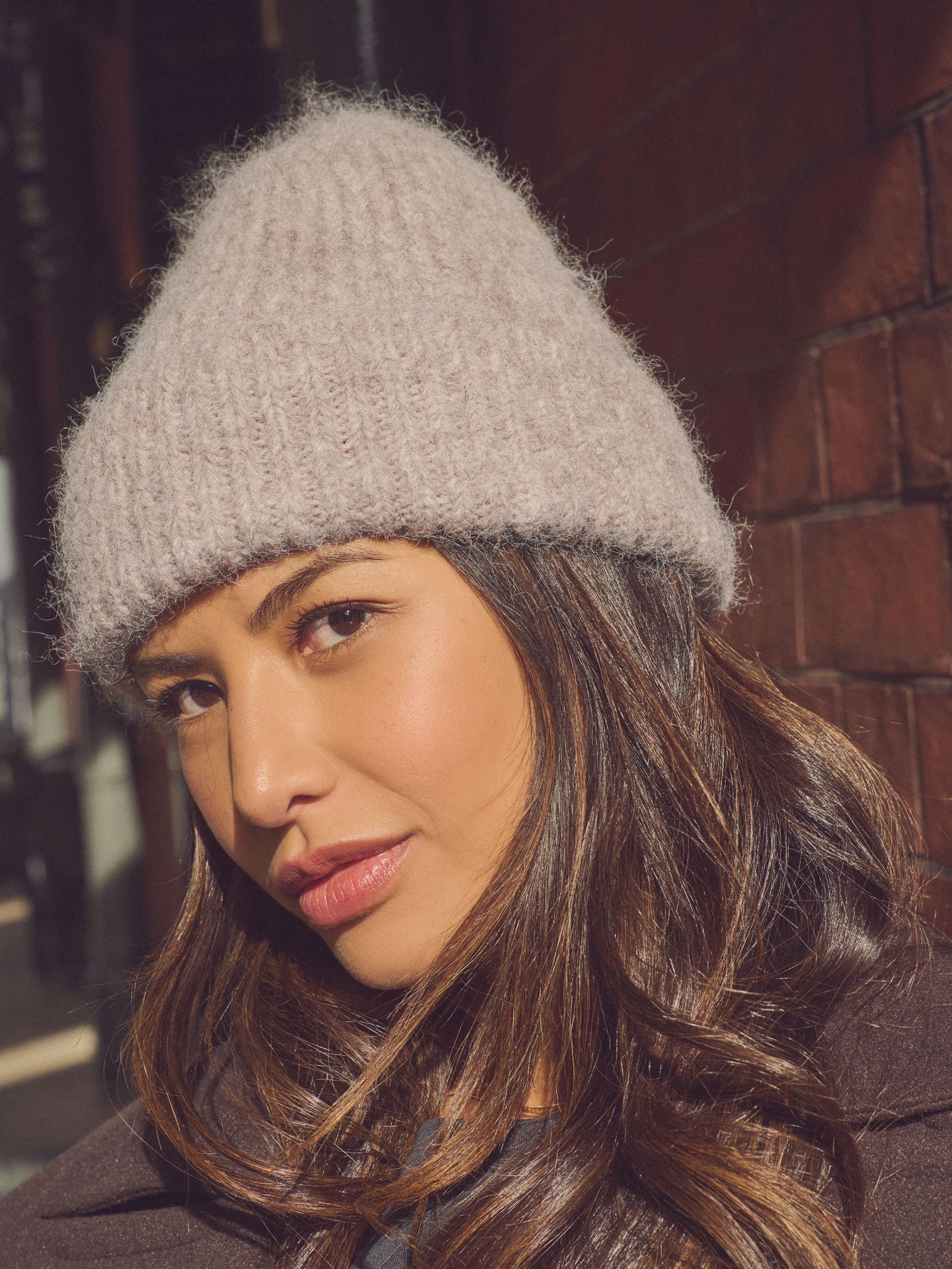 Moutkleurig - Geribbelde beanie-muts met wol