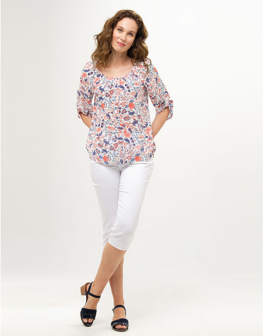 Blouse blanche fleurie