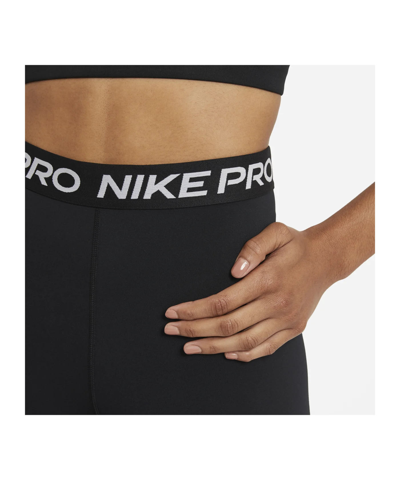 Nike 365 7IN Hi Rise Short Training Damen F011