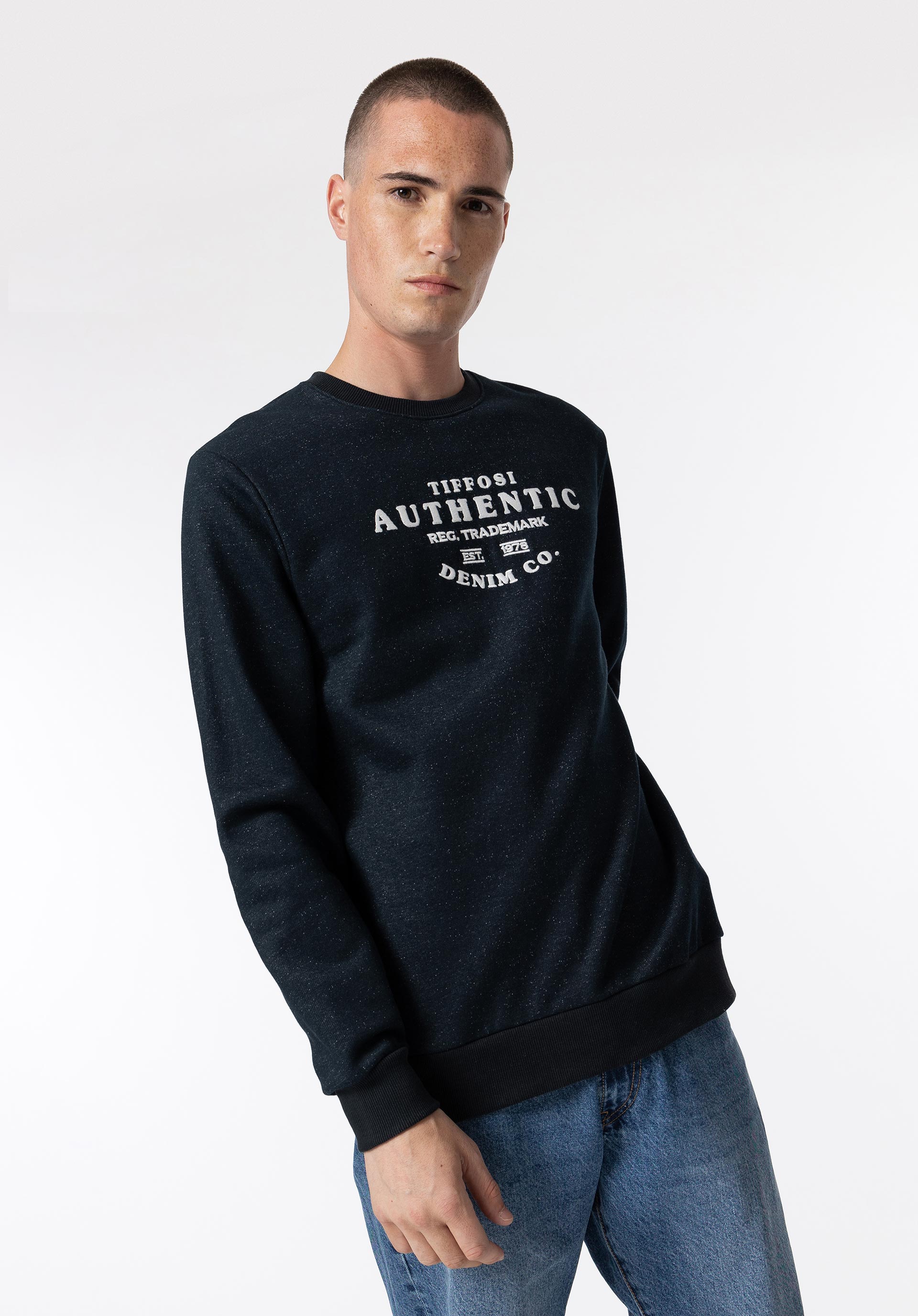 Sweatshirt com Bordado Frontal