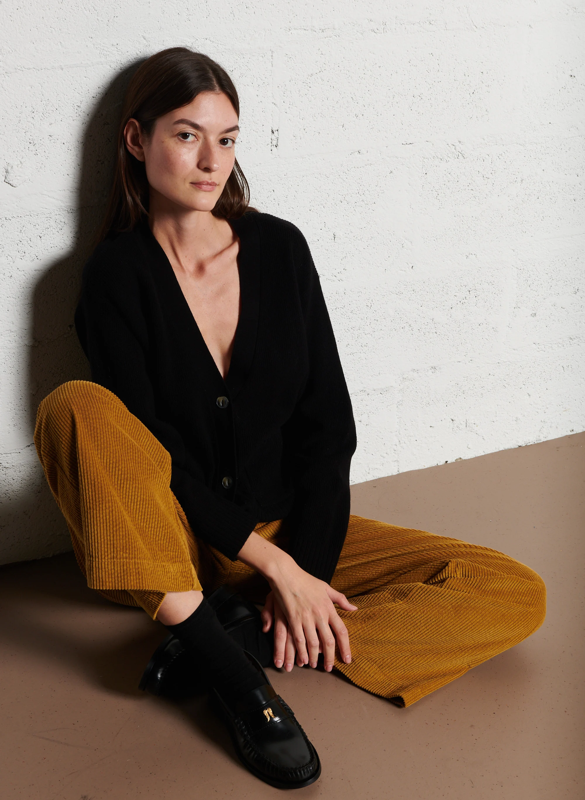 ARTIMUS - Gilet col V en laine | Noir