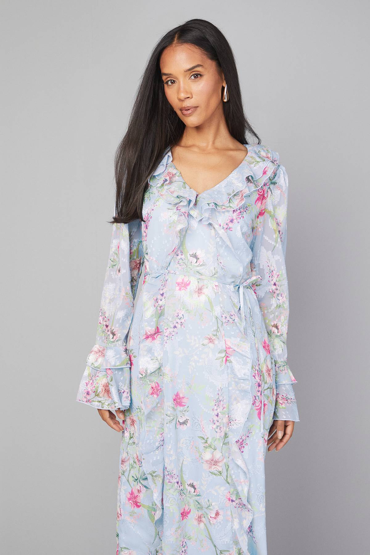 Wallis Robe Midaxi Fleurie à Volants avec Ceinture