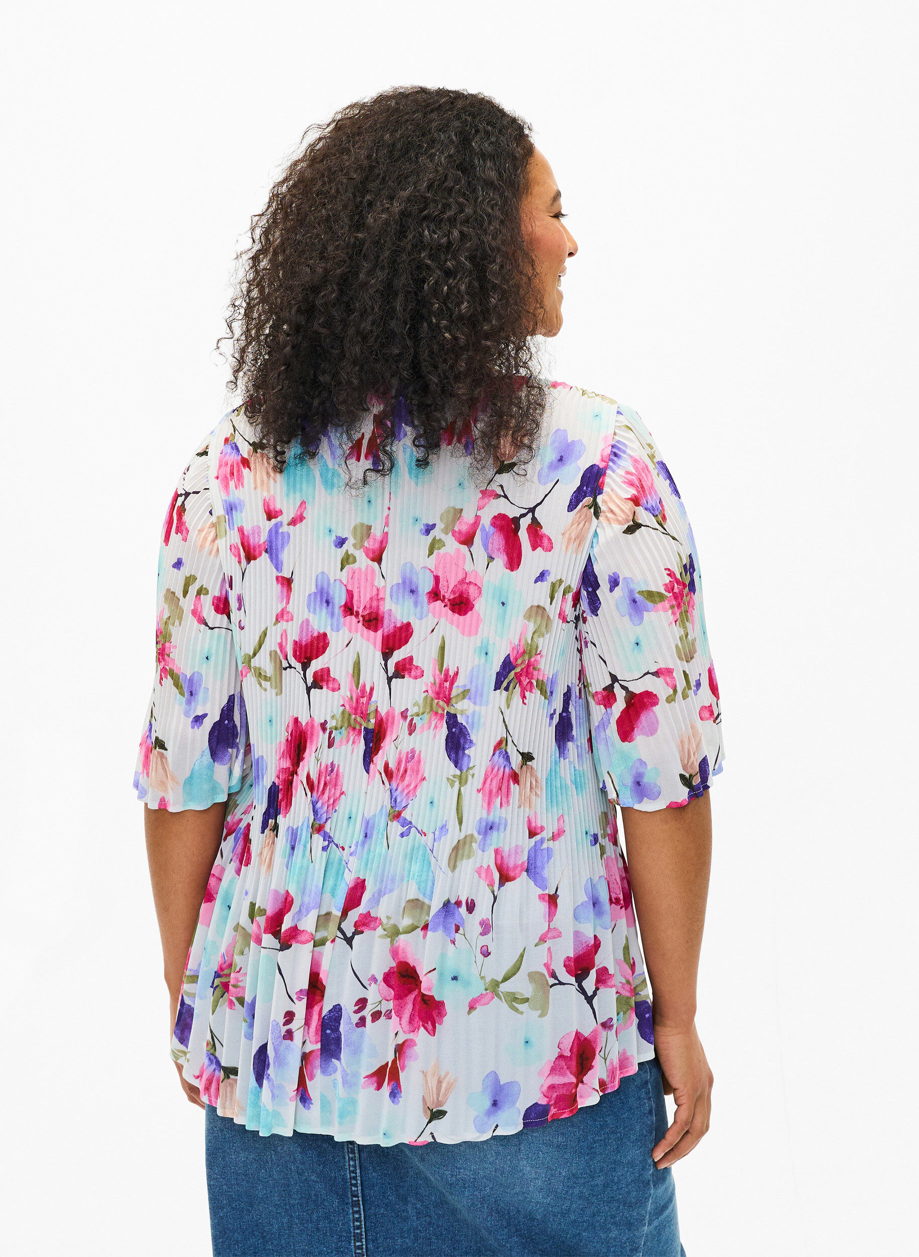 Blomstret bluse i plissé