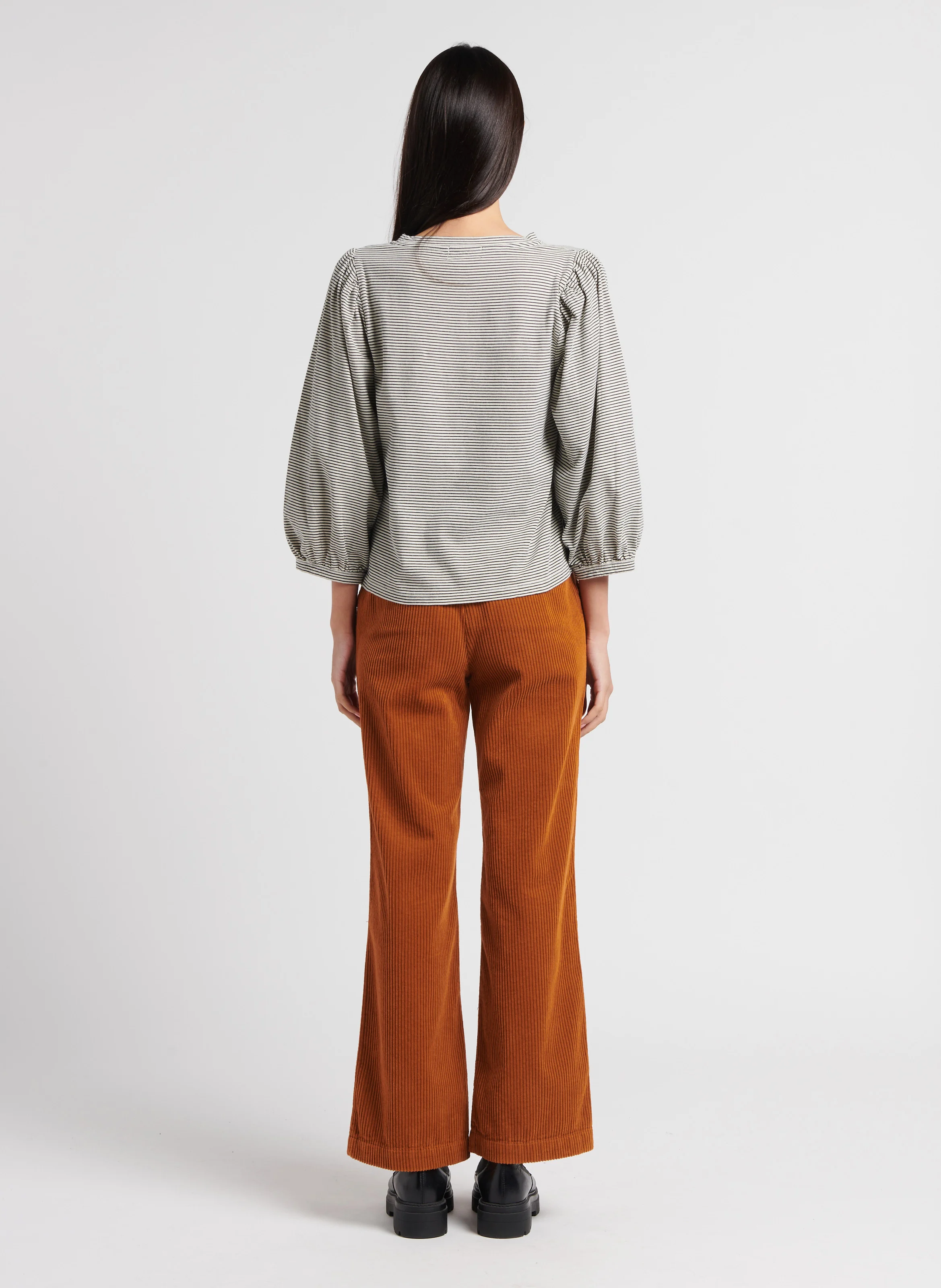 ANELLE - Pantalon en velours côtelé | Marron