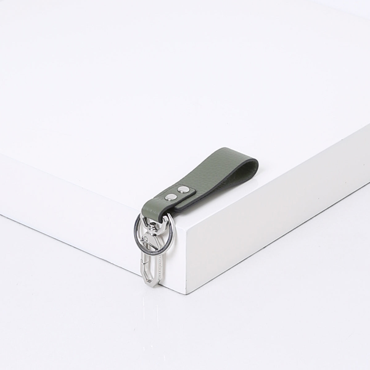 KEY CHAIN | PINE