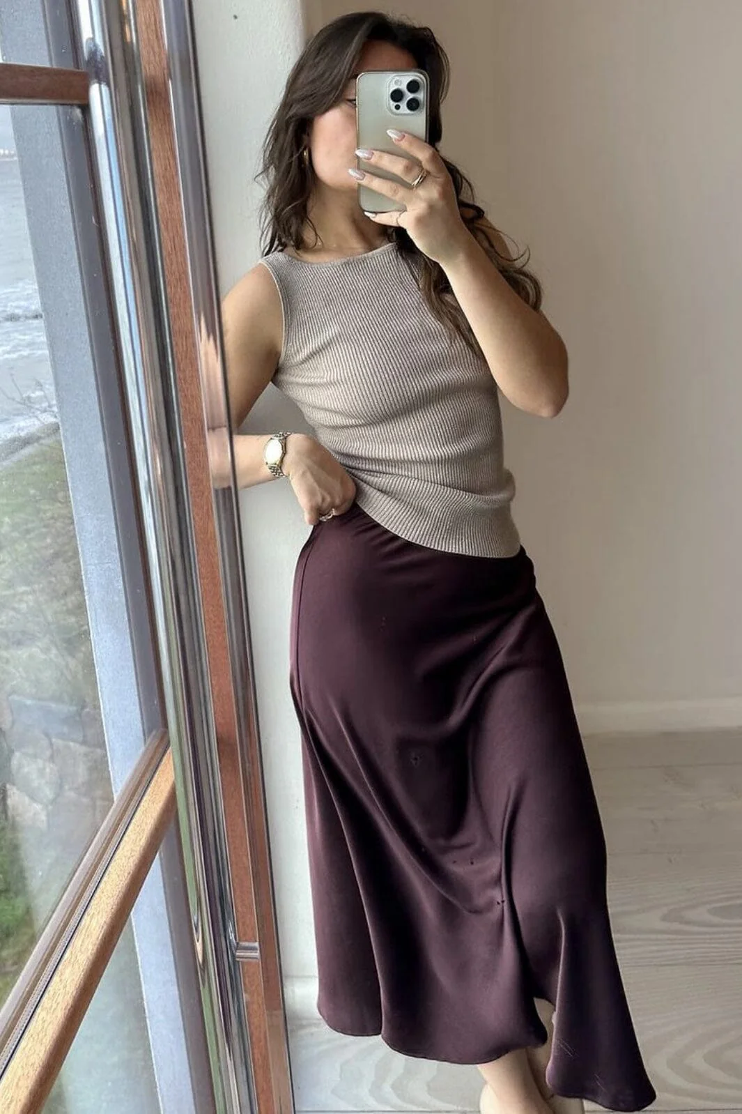 Neo Noir Bovary Skirt burgundy