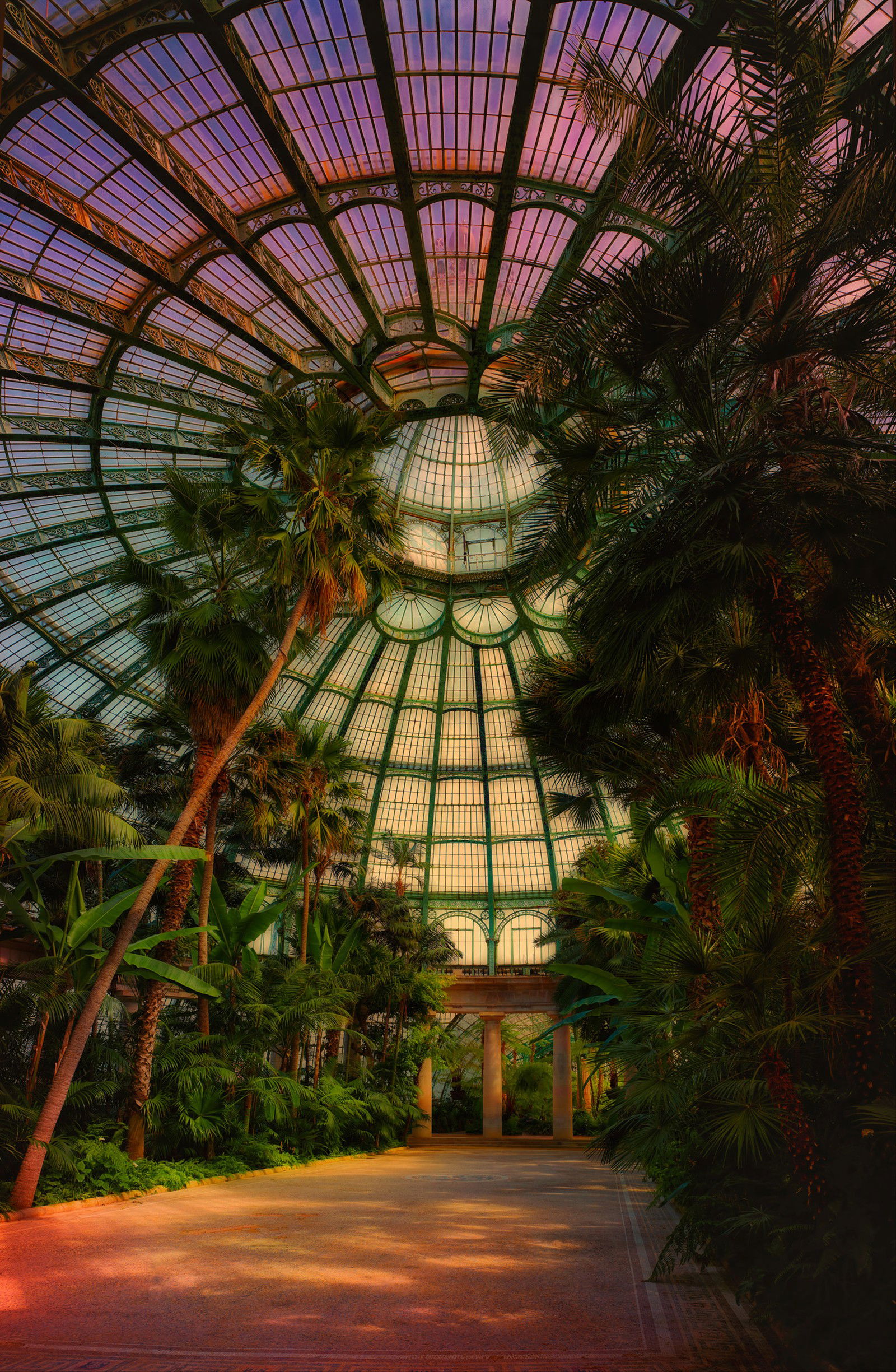 Royal Garden, Brussels II by Werner Pawlok - Limited Edition. Edition of: 150. Signed.