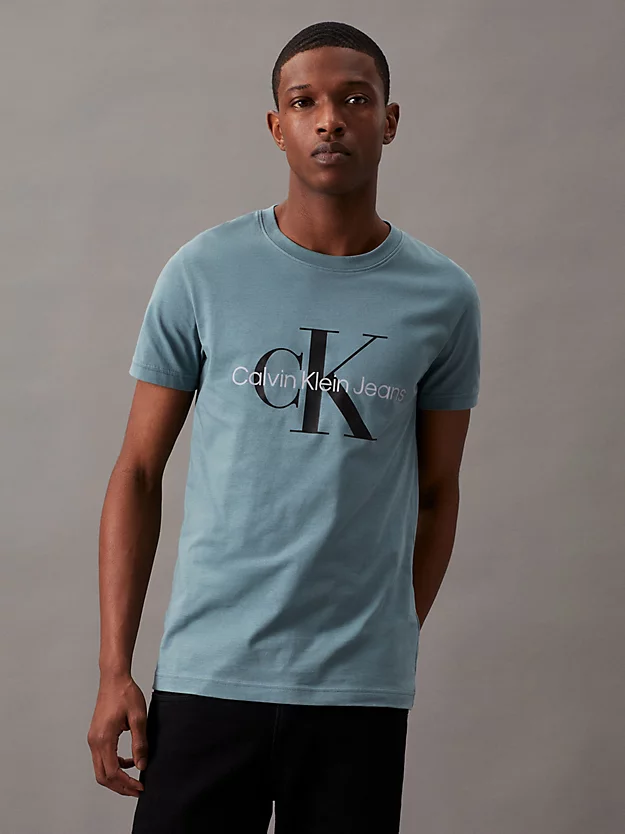 Camiseta slim fit com monograma