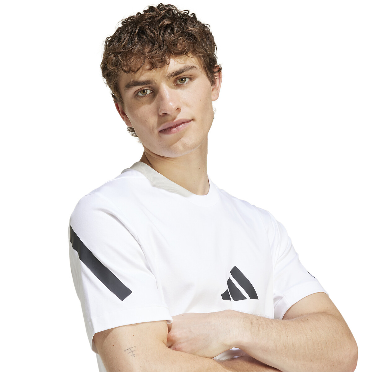 Camiseta adidas Performance com logo em silicone