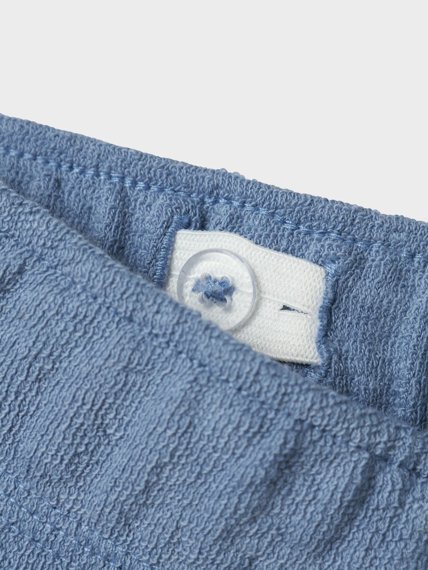 Dias Pant