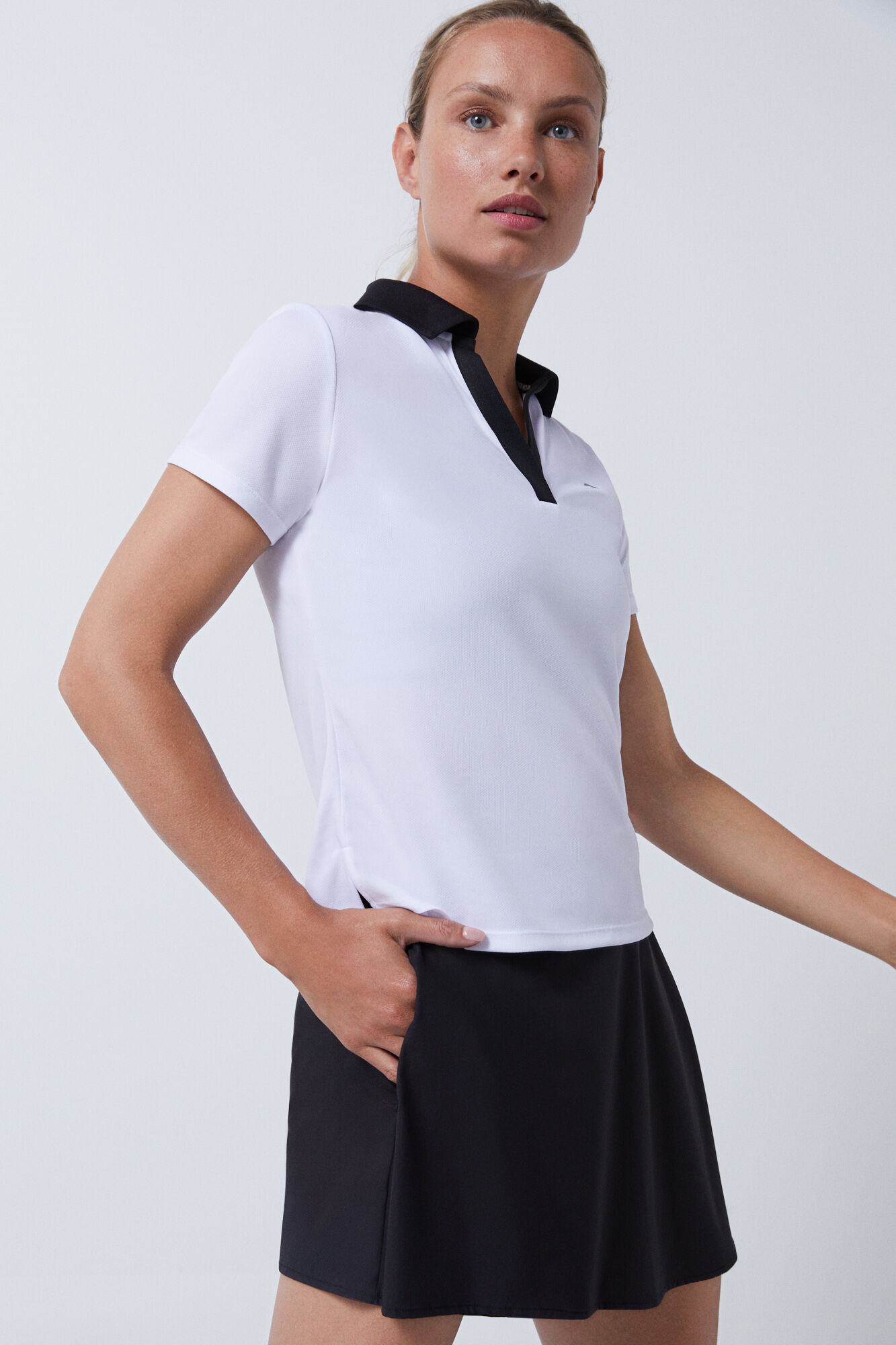 camisa polo técnica branca