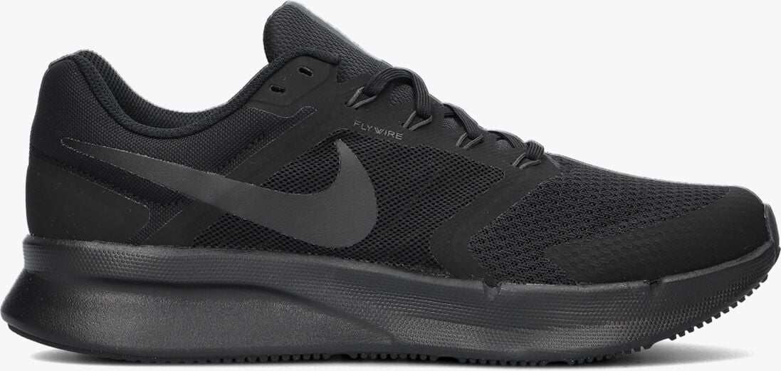 NIKE zwarte nike lage sneakers run swift 3