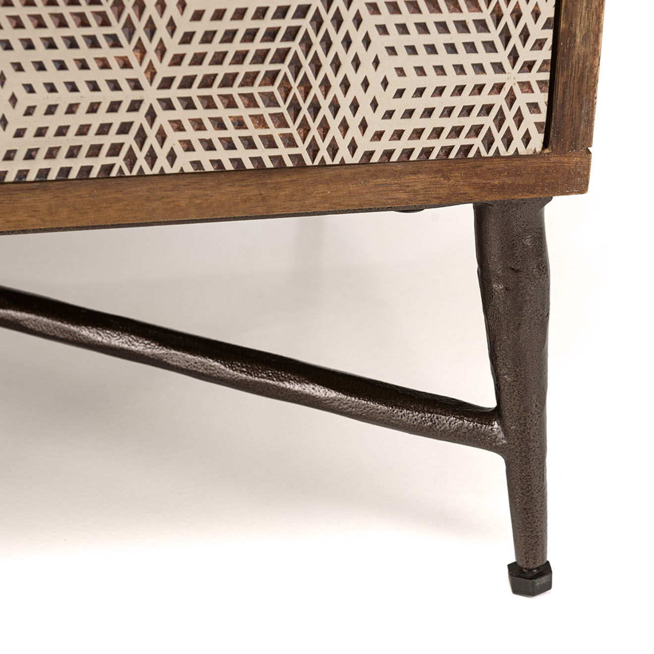 Macabane Chevet en bois de manguier 2 tiroirs Alix marron - 55x46x56 cm