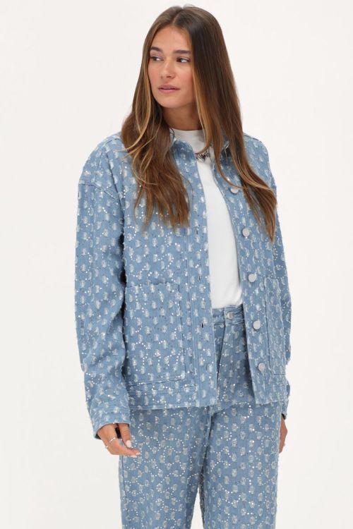 Blauw spijkerjasje met pailletten